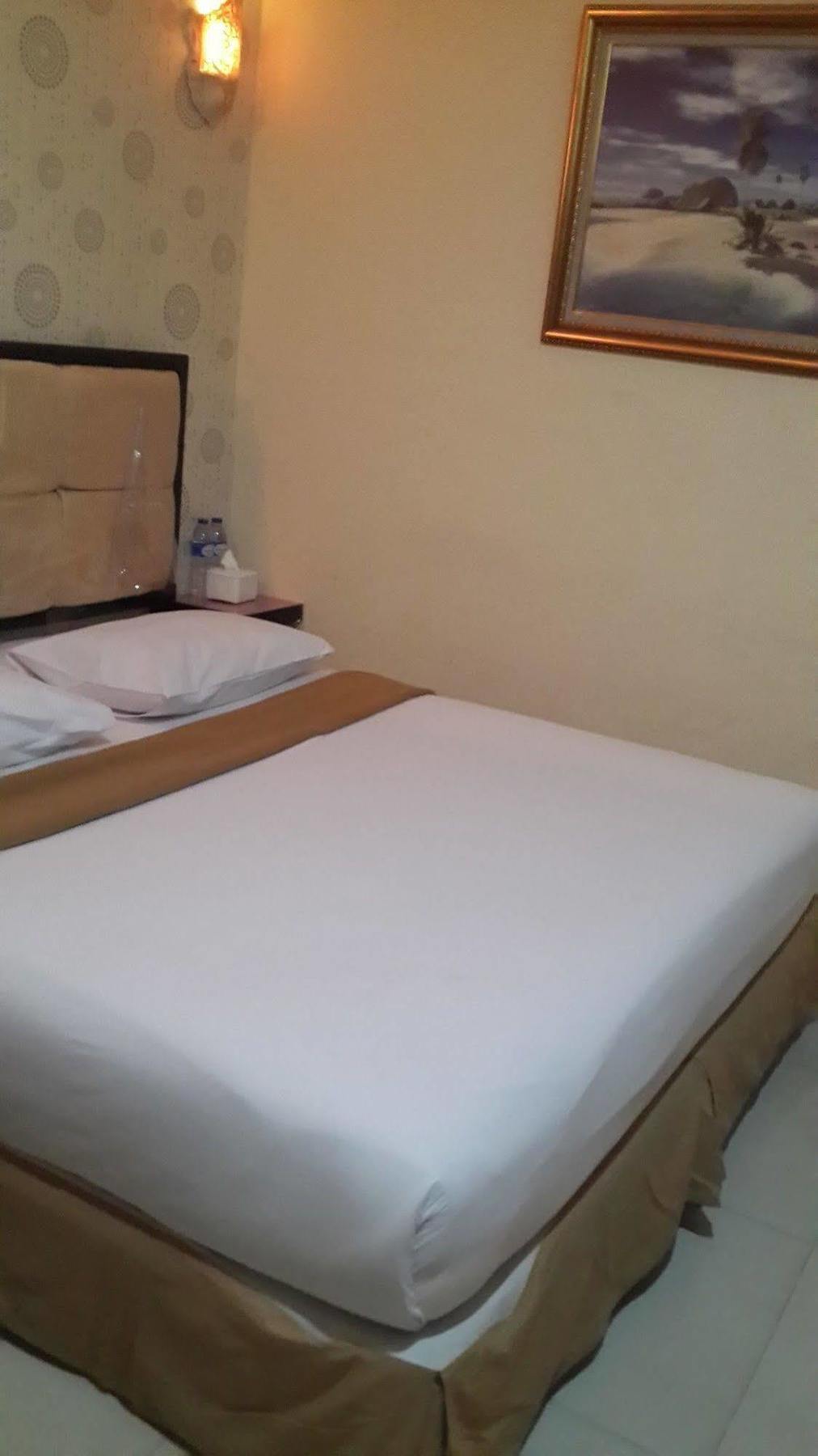 California Hotel 雅加达 外观 照片