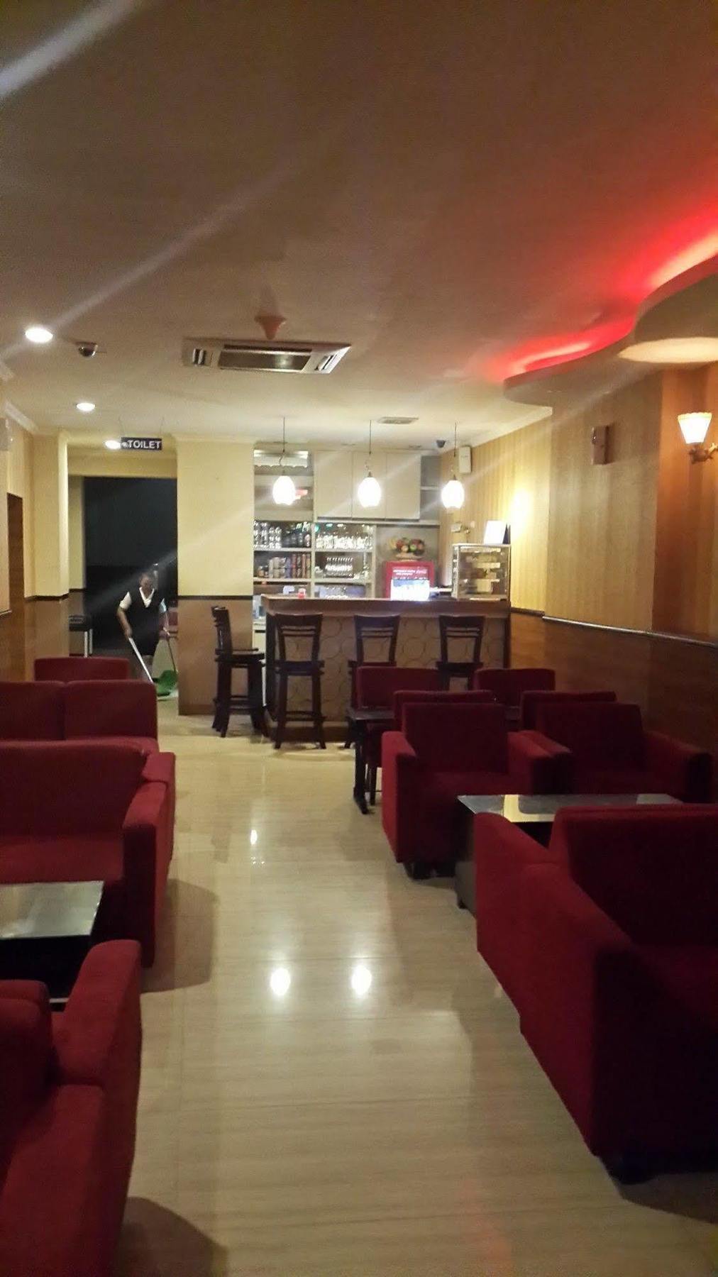 California Hotel 雅加达 外观 照片