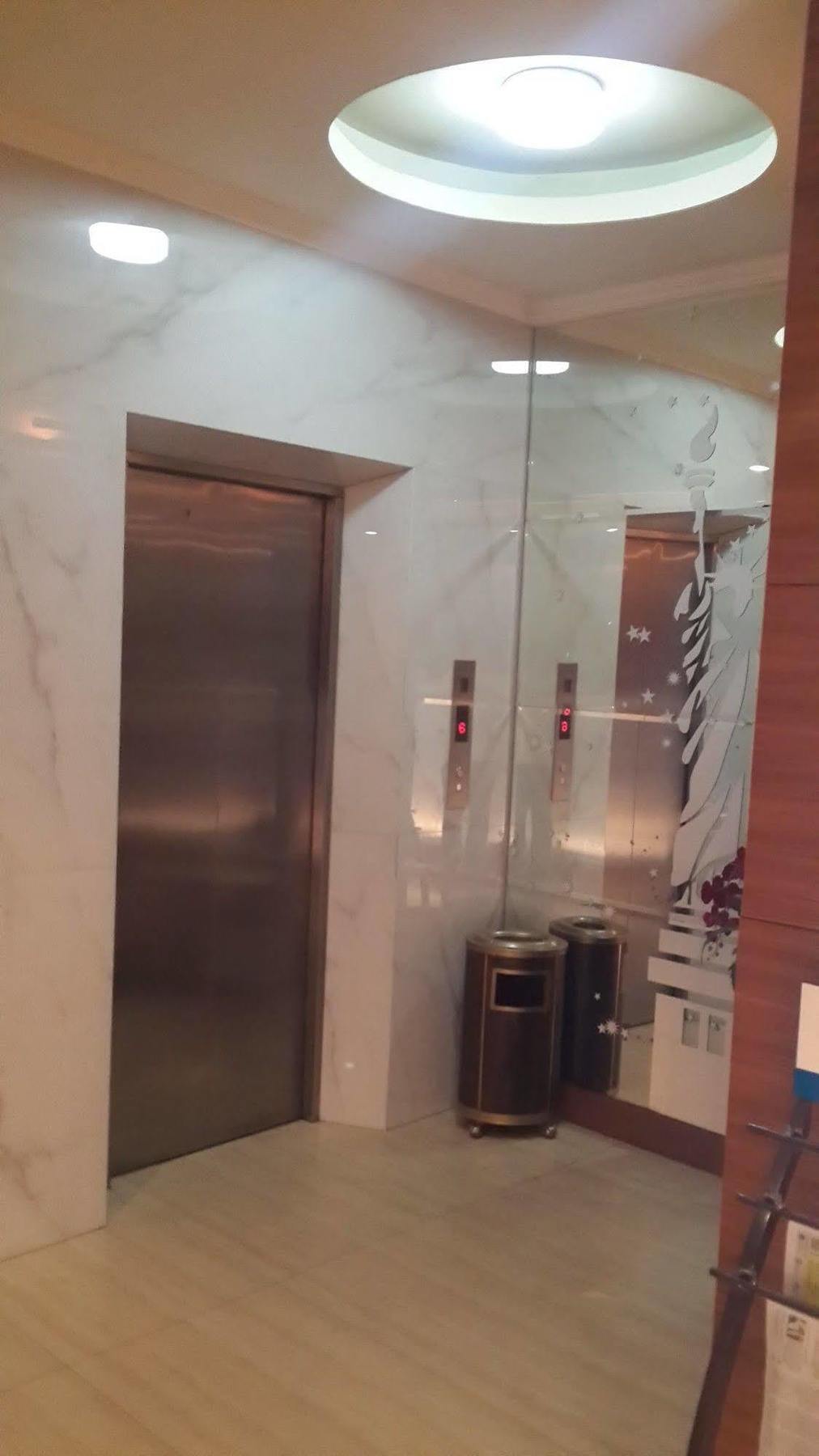 California Hotel 雅加达 外观 照片